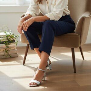 Badgley Mischka women's Infinity Heeled Sandal Size 8.5, Silver